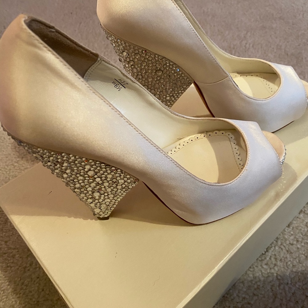 Bridal wedge heels